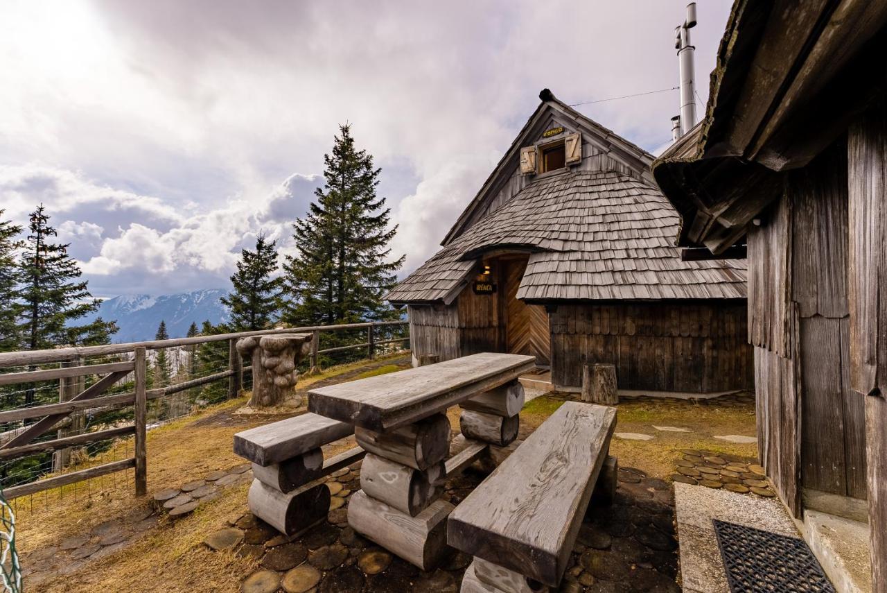 Stahovica Alpine Chalet Velika Planina - Irenca - I Feel Alps מראה חיצוני תמונה